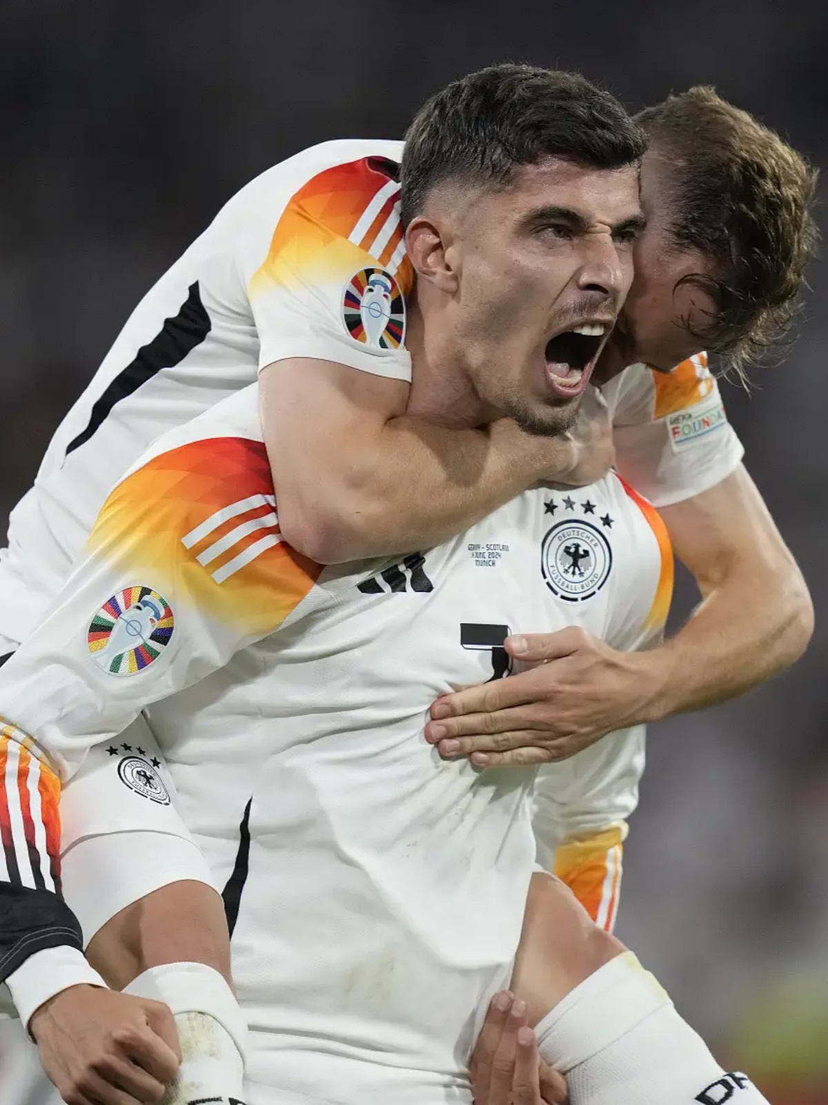 关于比利时惨败为瑞士所伤，克罗斯发挥出色的信息