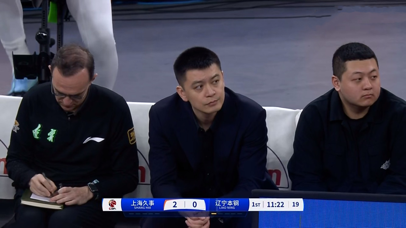 包含篮球赛场热血搏杀,焦点对决势均力敌的词条 包含篮球赛场热血搏杀,焦点对决势均力敌的词条