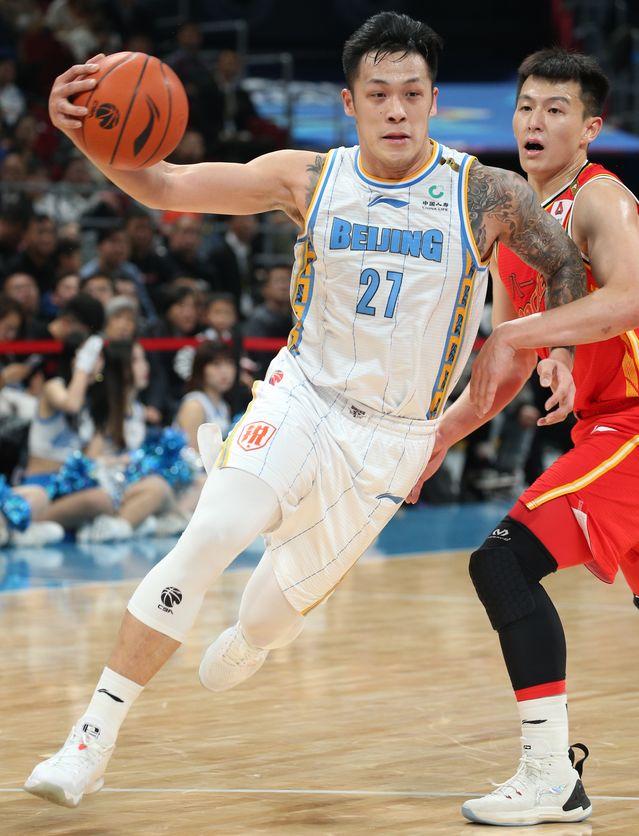 北京首钢队主场大胜,积极备战下一场比赛 北京首钢队主场大胜,积极备战下一场比赛