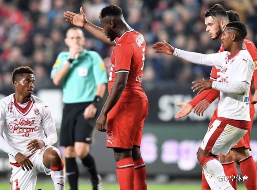 贝蒂斯后防漏洞频出，主场遭遇失败挫折的简单介绍