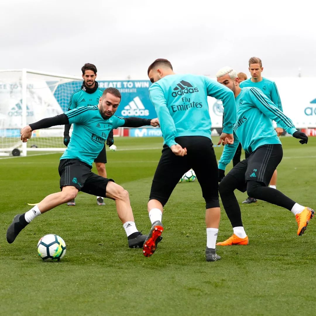 浙江队奋力拼搏,终于取得比赛胜利 浙江队奋力拼搏,终于取得比赛胜利