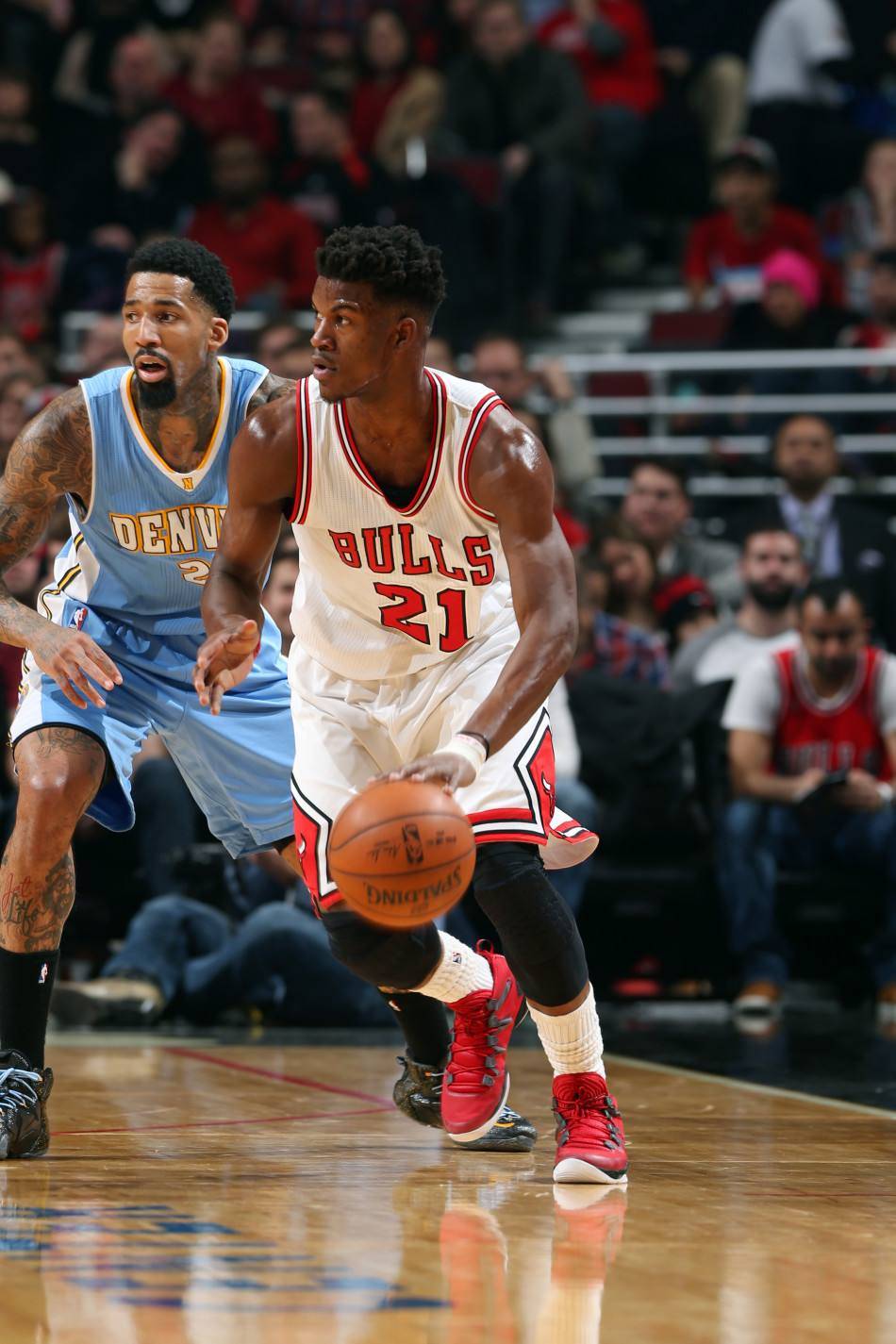 公牛全队团结一心，取得关键胜利的简单介绍