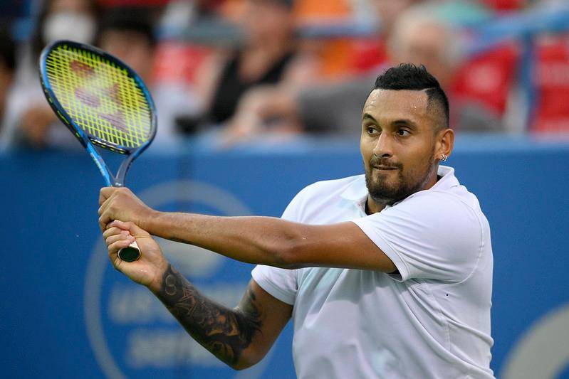 包含法国网球队绝地反击日本网球队，克耶高斯统治全场的词条