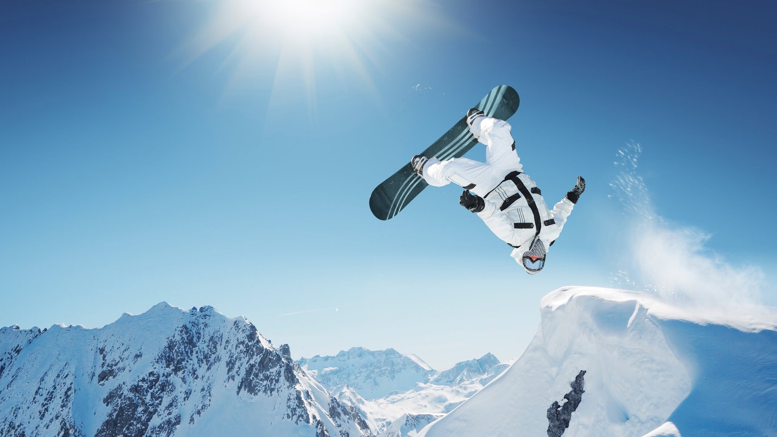 当西北的烈日遇上天山寒冰,利拉德时间冻结新疆